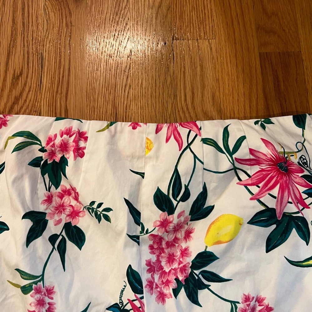 Talbots white pattern capris - Picture 2 of 6